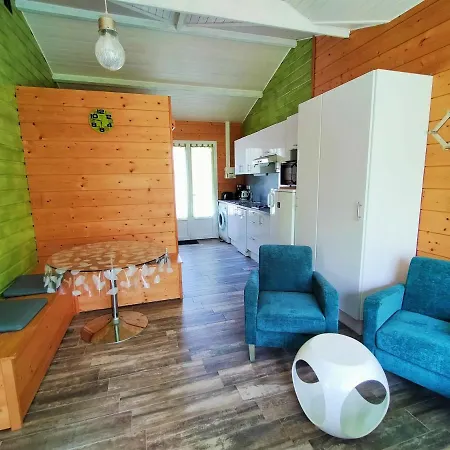Avec Piscine Et Espace Bien-etre Partages Entre Bordeaux Et Lacanau Ocean (adults Only) Holiday home *
